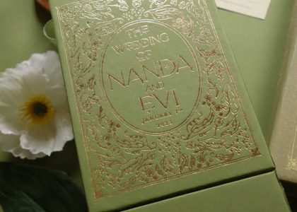 Nanda and Evi –  Gift Box